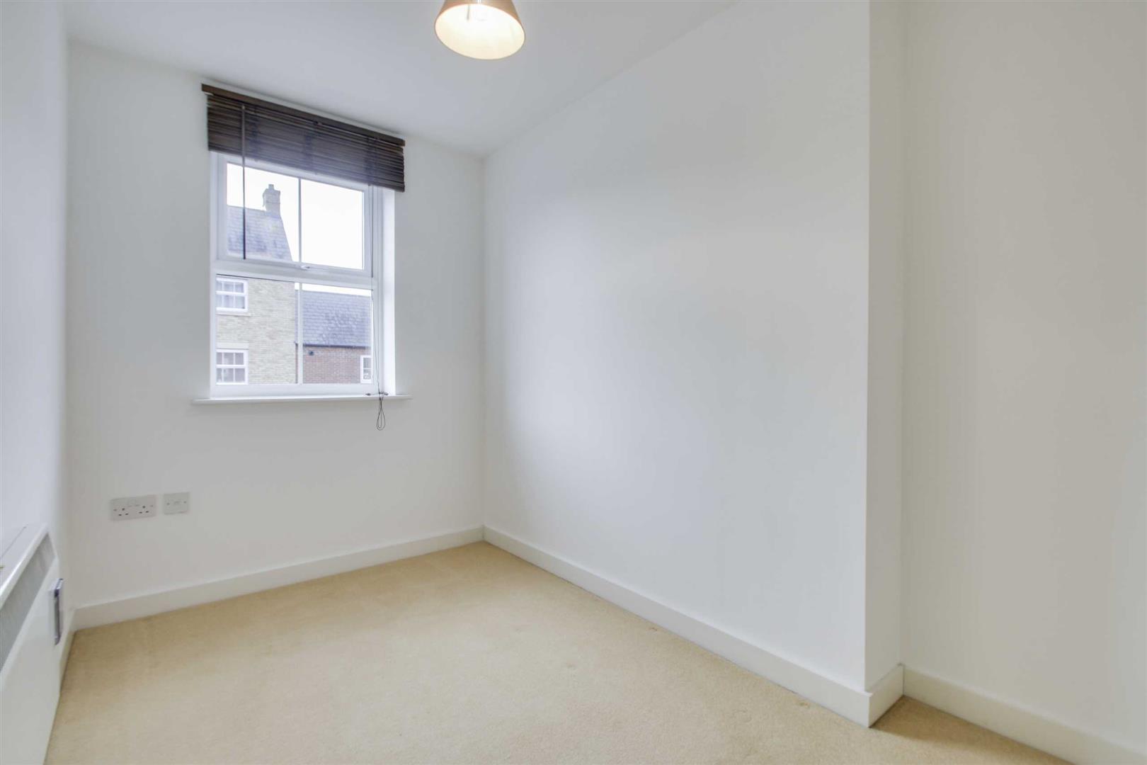 Alchester Court, Towcester